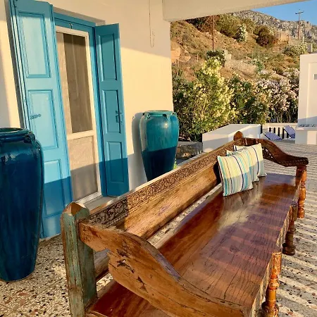 Villa Kastelli Blu Sea - Luxury Waterfront Designer *
