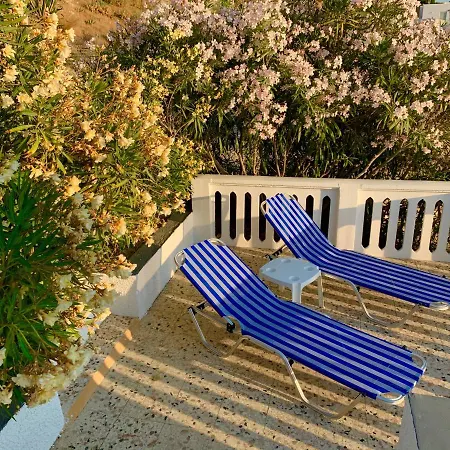 Villa Kastelli Blu Sea - Luxury Waterfront Designer *