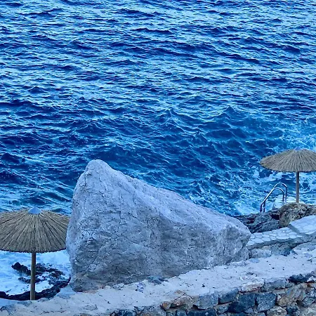 Villa Kastelli Blu Sea - Luxury Waterfront Designer